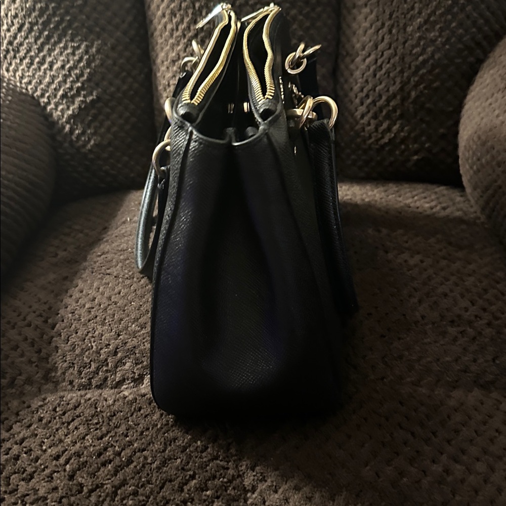 COACH PURSE - Picture 3 of 7